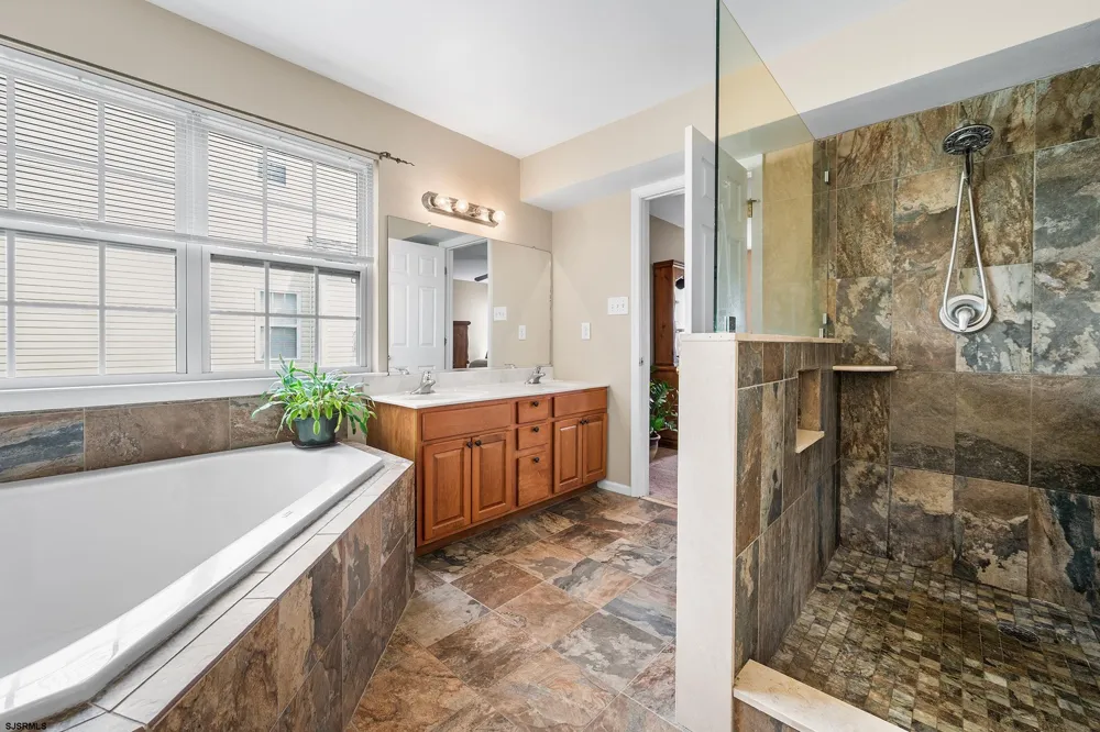 43 Donegal Ln Galloway Township, NJ 08205