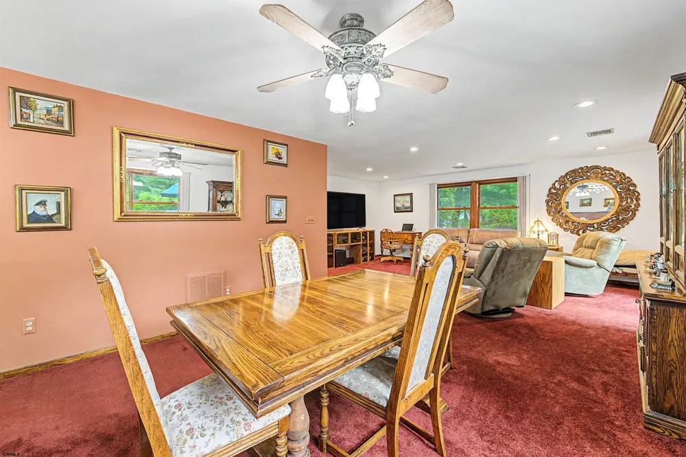 633 8th Ave Galloway Township, NJ 08205