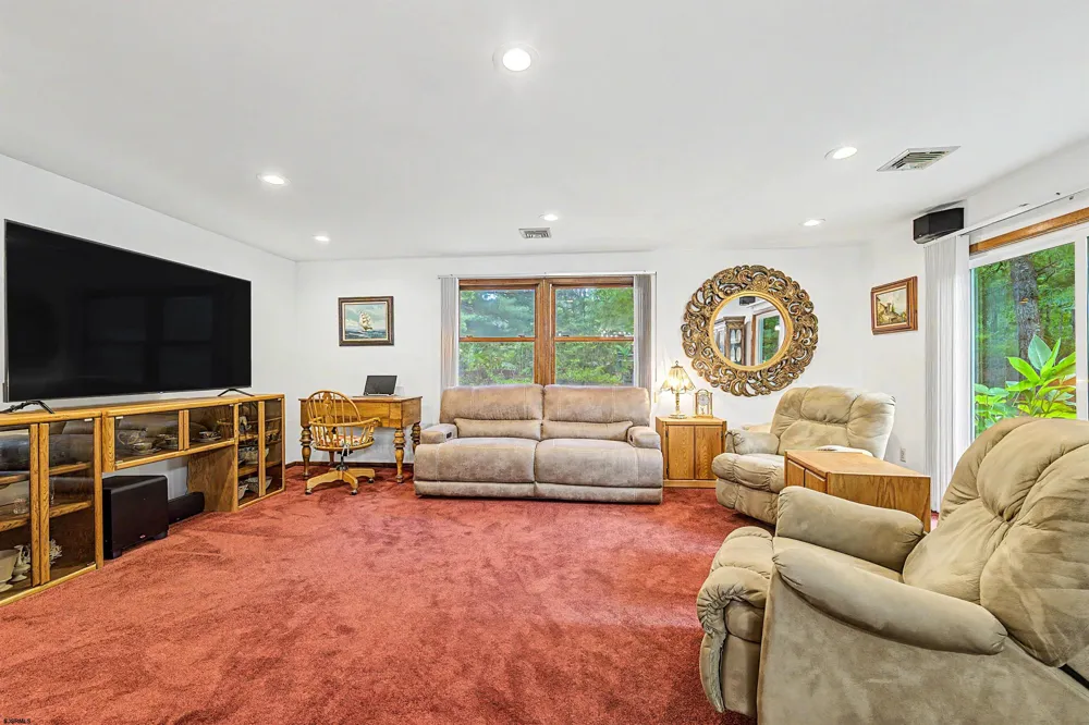633 8th Ave Galloway Township, NJ 08205