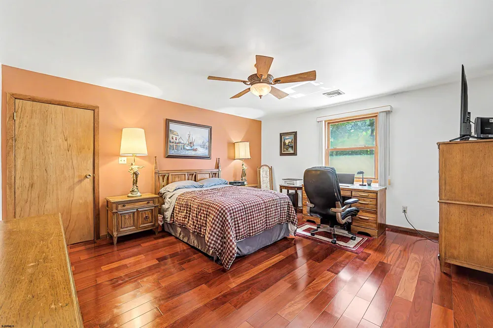 633 8th Ave Galloway Township, NJ 08205