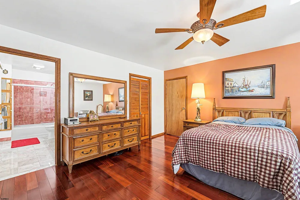 633 8th Ave Galloway Township, NJ 08205