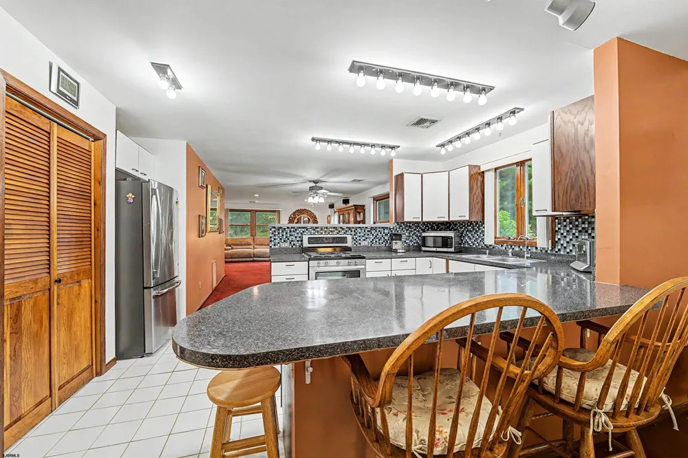 633 8th Ave Galloway Township, NJ 08205