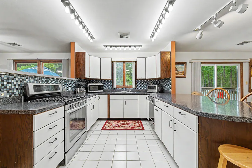 633 8th Ave Galloway Township, NJ 08205