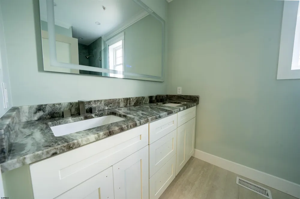 111 N Dorset Ventnor, NJ 08406