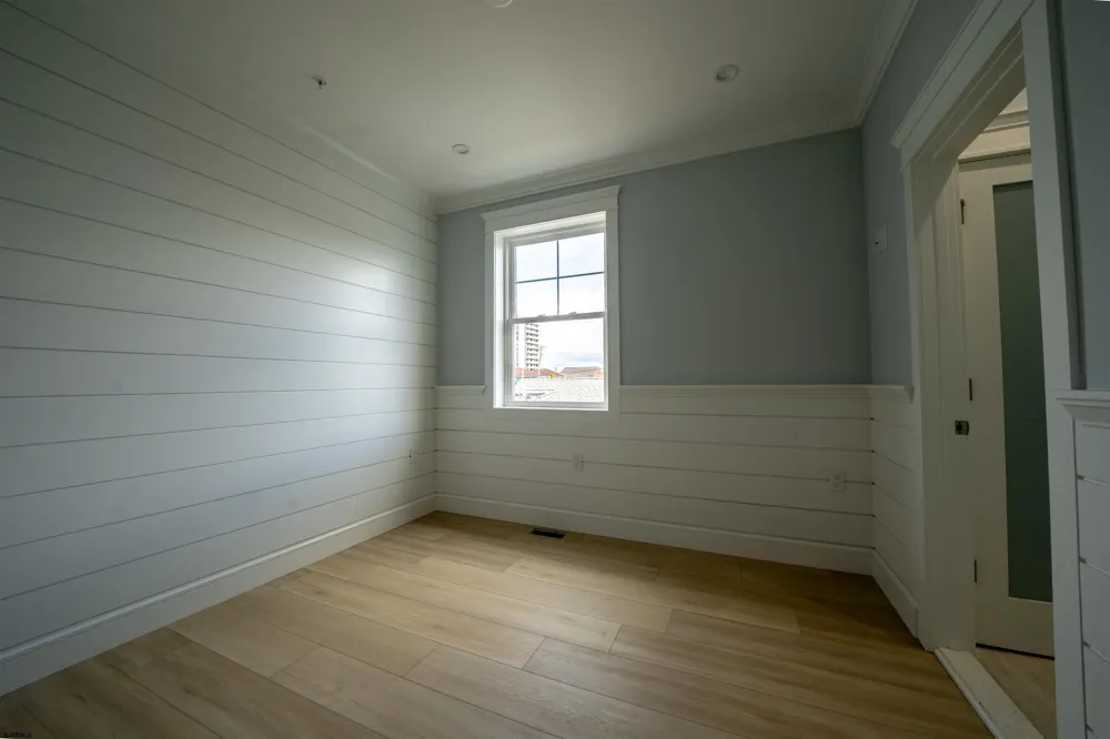 111 N Dorset Ventnor, NJ 08406