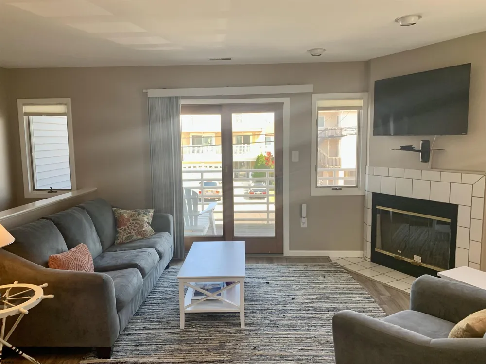 218 2nd St N Brigantine, NJ 08203
