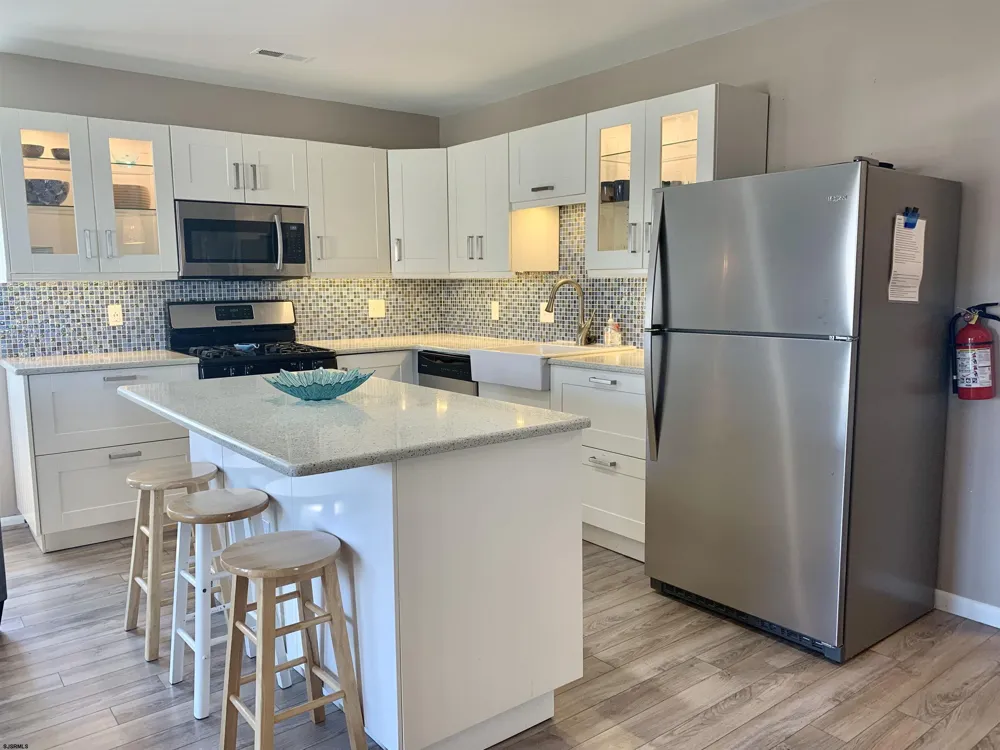 218 2nd St N Brigantine, NJ 08203