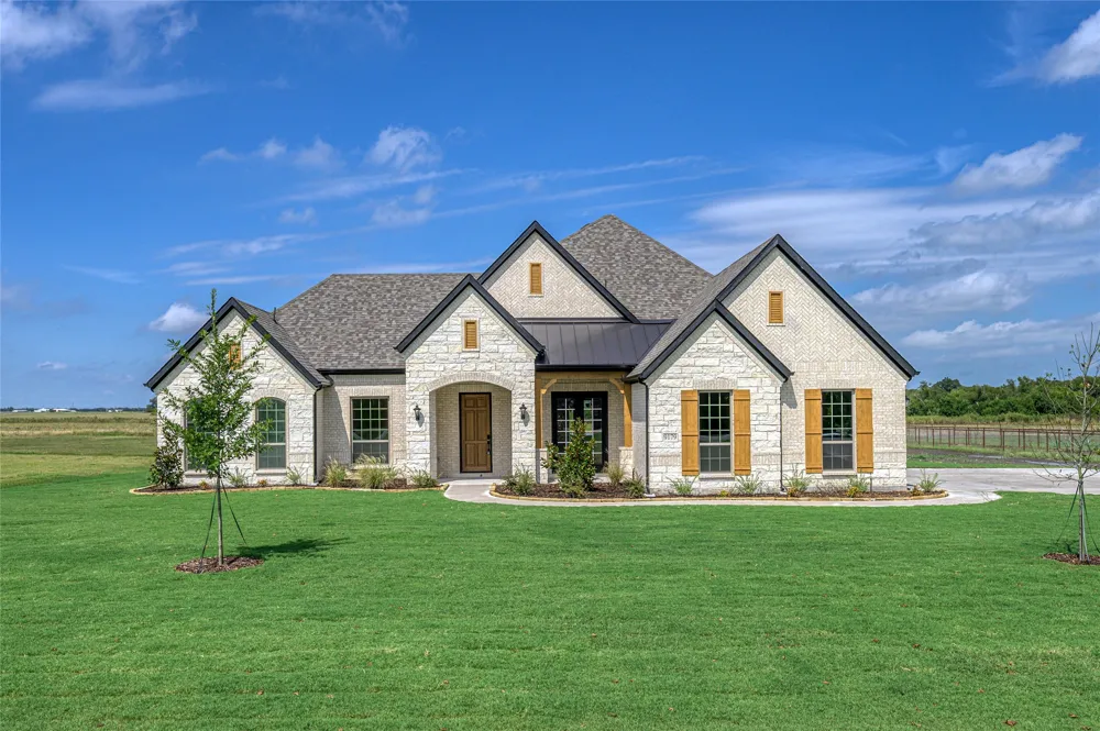 101 Jasper Lane Van Alstyne, TX 75495