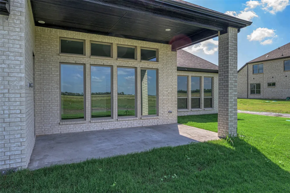 101 Jasper Lane Van Alstyne, TX 75495