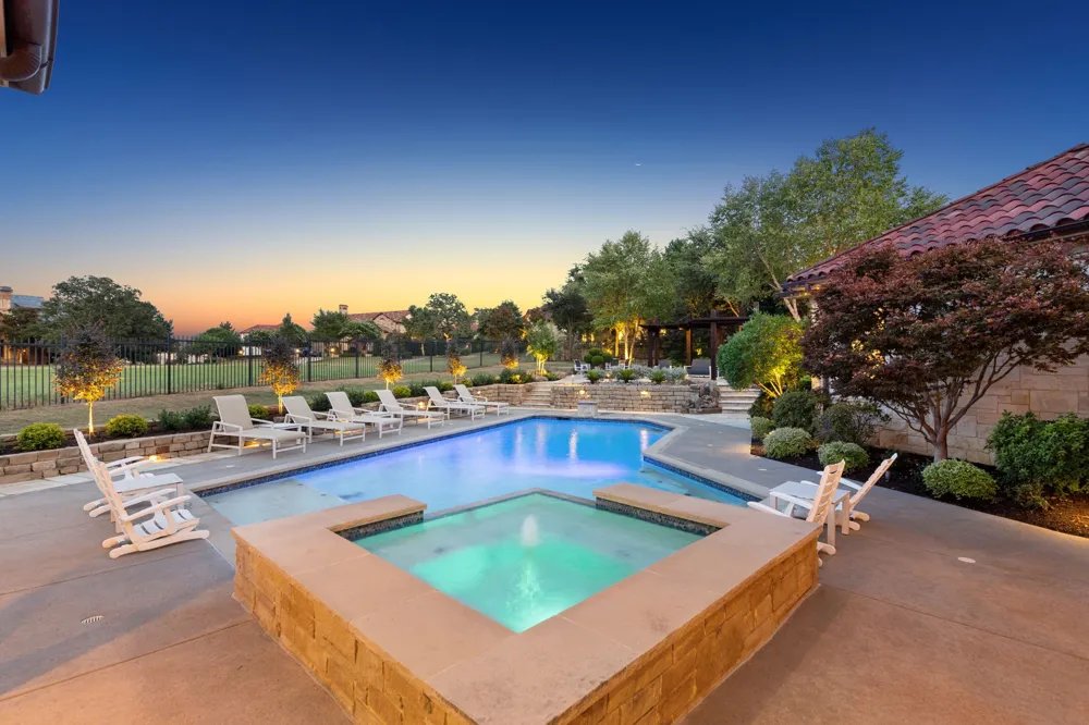 2106 Falcon Pass Westlake, TX 76262