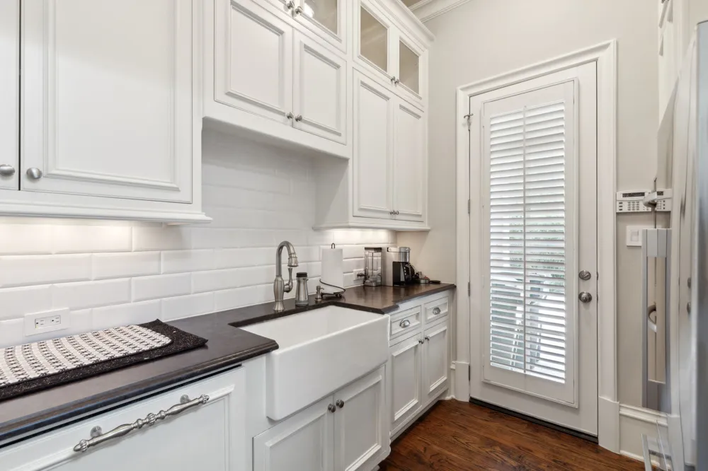 2106 Falcon Pass Westlake, TX 76262