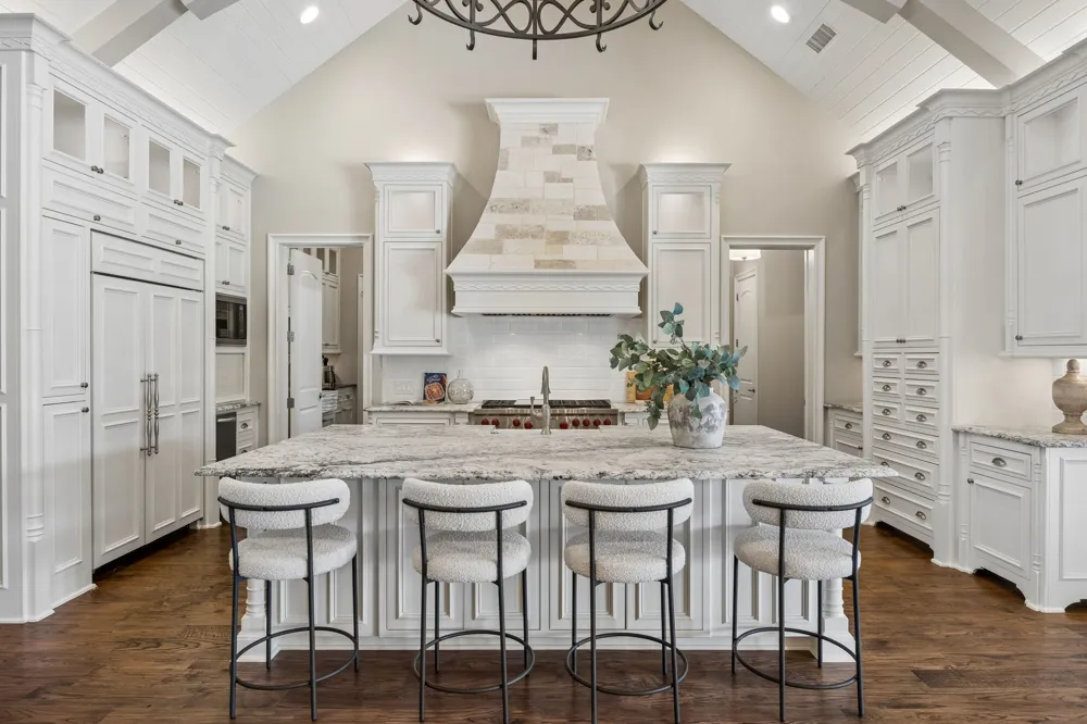 2106 Falcon Pass Westlake, TX 76262