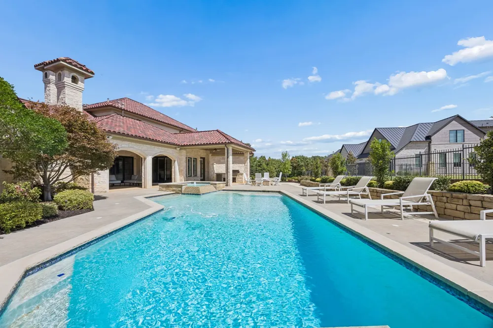 2106 Falcon Pass Westlake, TX 76262