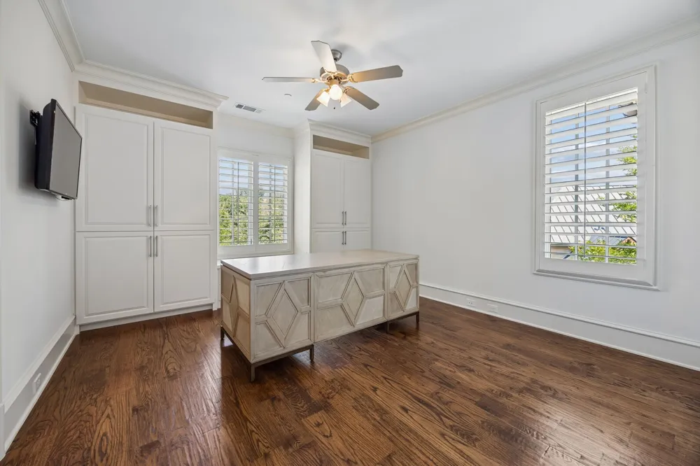 2106 Falcon Pass Westlake, TX 76262