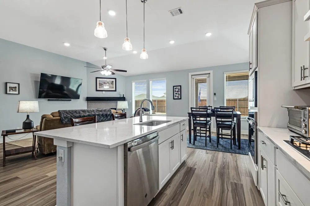 1913 Briar Hill Drive Denton, TX 76207