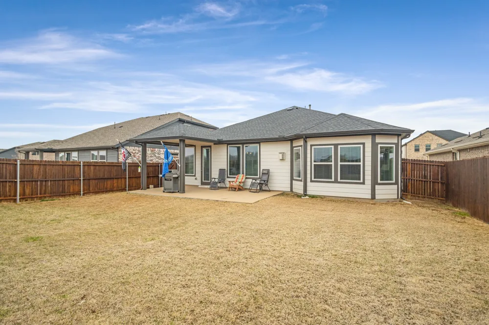 1913 Briar Hill Drive Denton, TX 76207