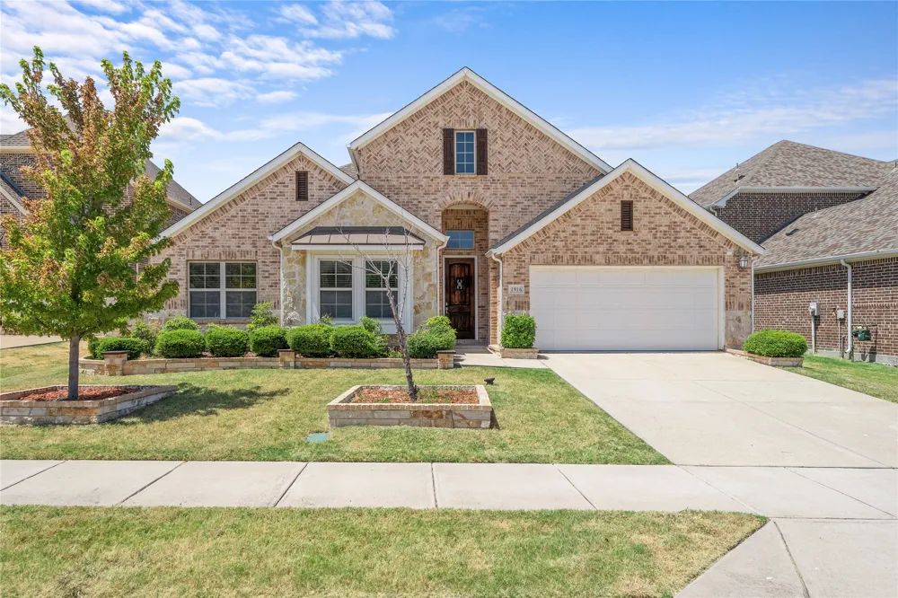 1916 Oakston Drive Little Elm, TX 75033