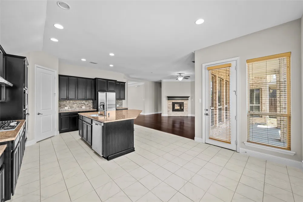 1916 Oakston Drive Little Elm, TX 75033