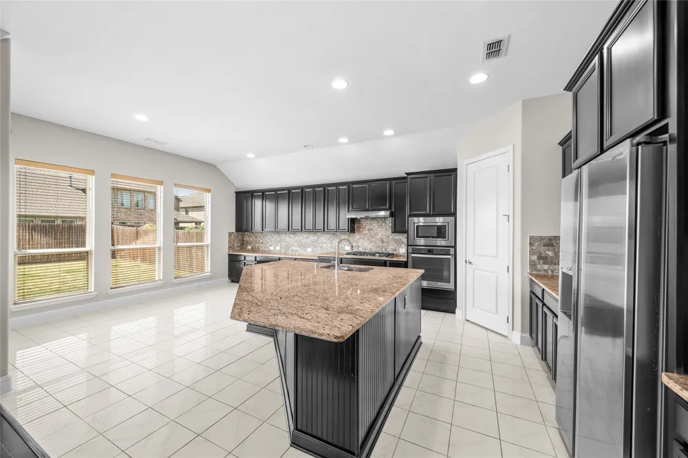 1916 Oakston Drive Little Elm, TX 75033