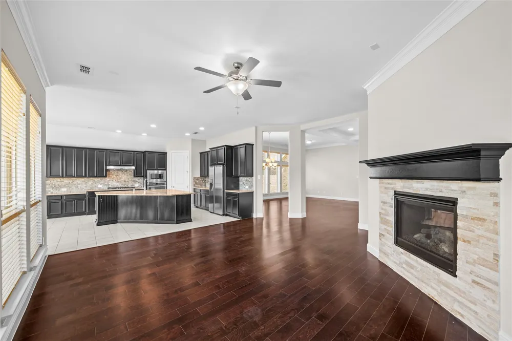 1916 Oakston Drive Little Elm, TX 75033