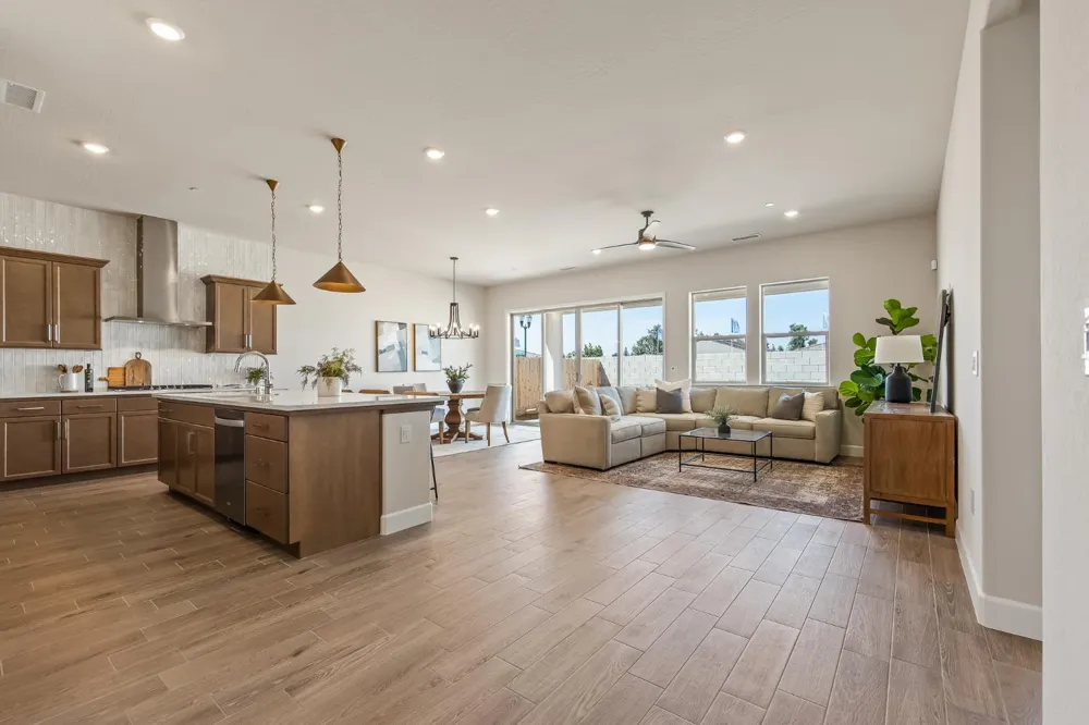 7210 W Ashcroft Avenue Fresno, CA 93723