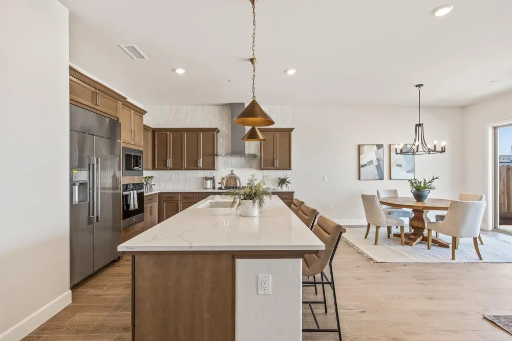 7210 W Ashcroft Avenue Fresno, CA 93723