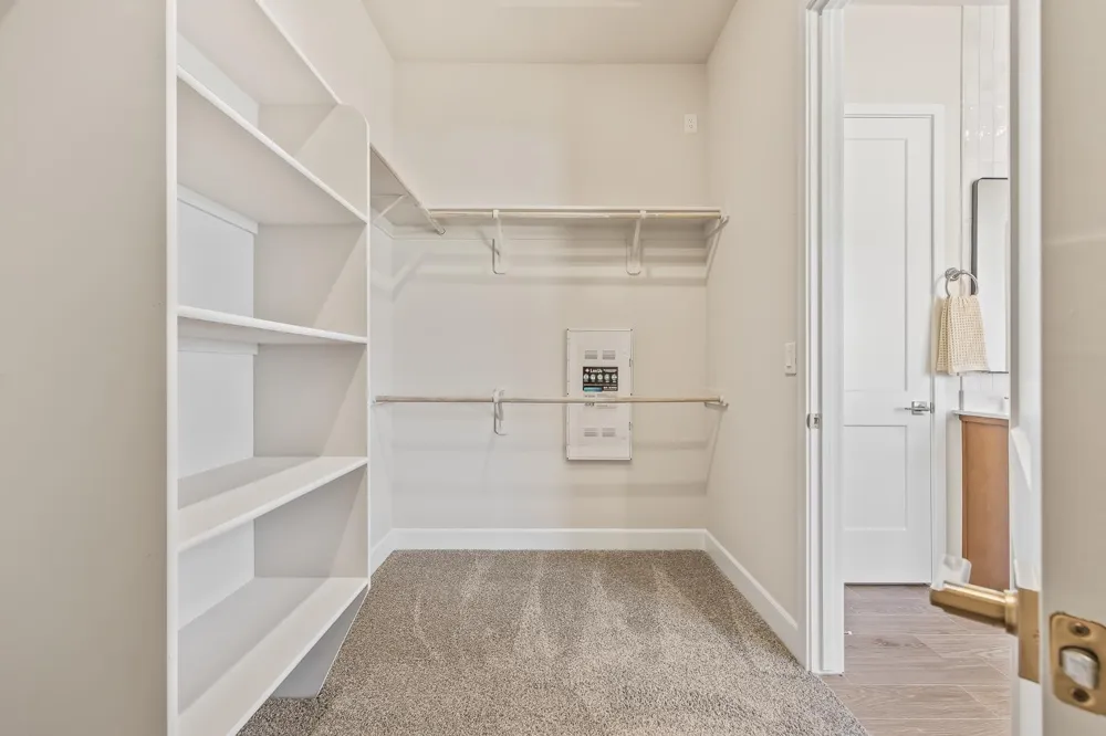 7210 W Ashcroft Avenue Fresno, CA 93723