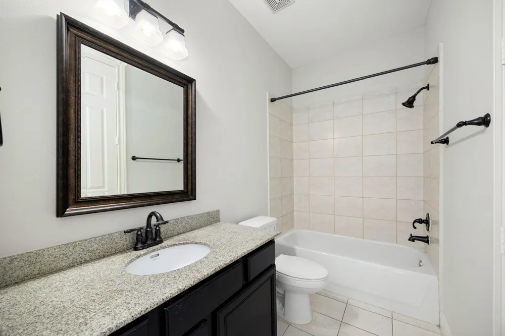 5723 Kansas Street Houston, TX 77007