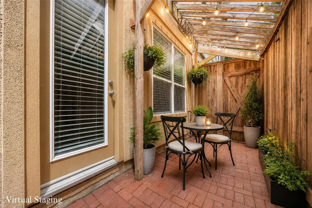 5723 Kansas Street Houston, TX 77007
