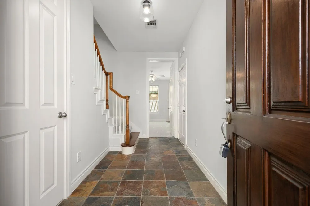 5723 Kansas Street Houston, TX 77007