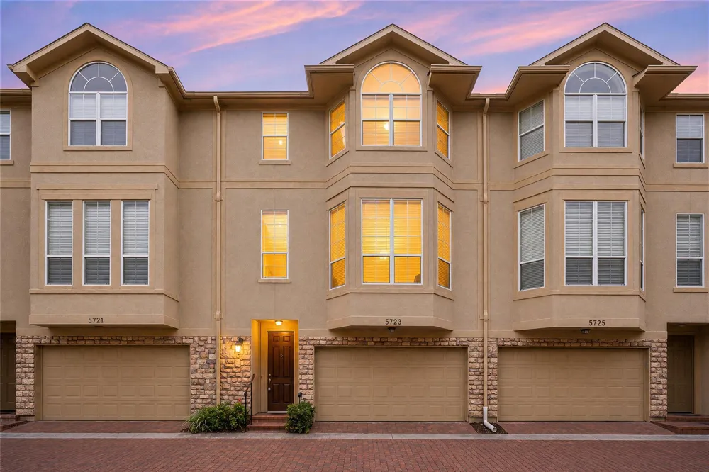 5723 Kansas Street Houston, TX 77007