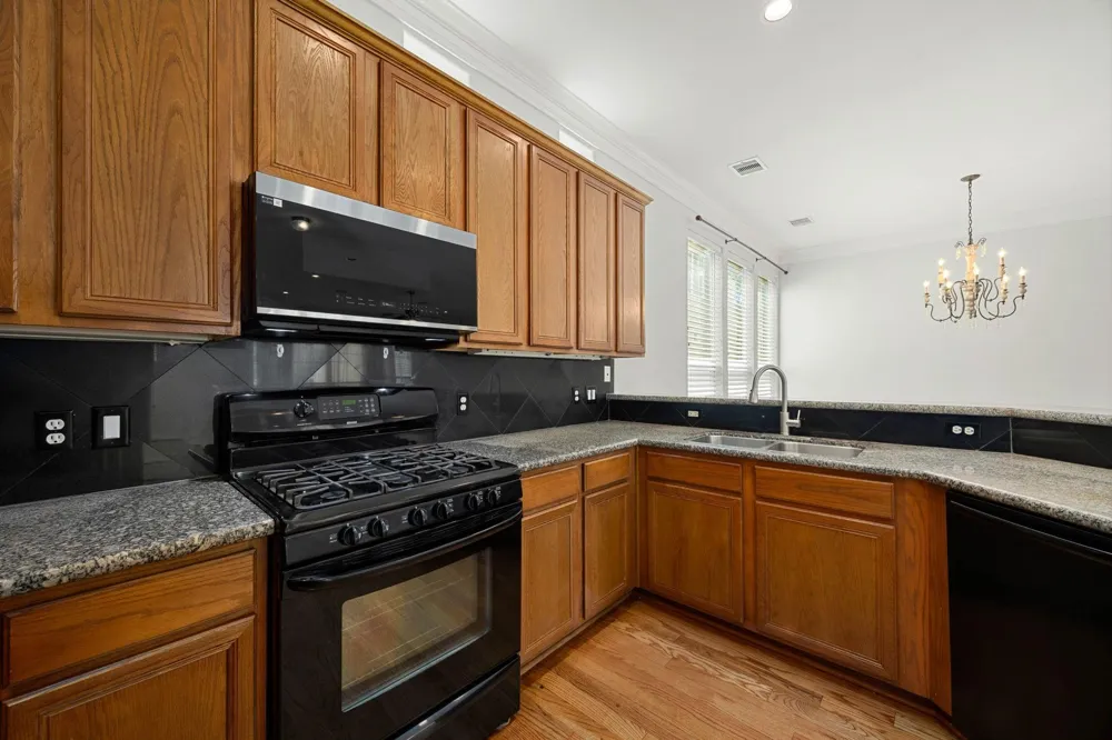 5723 Kansas Street Houston, TX 77007