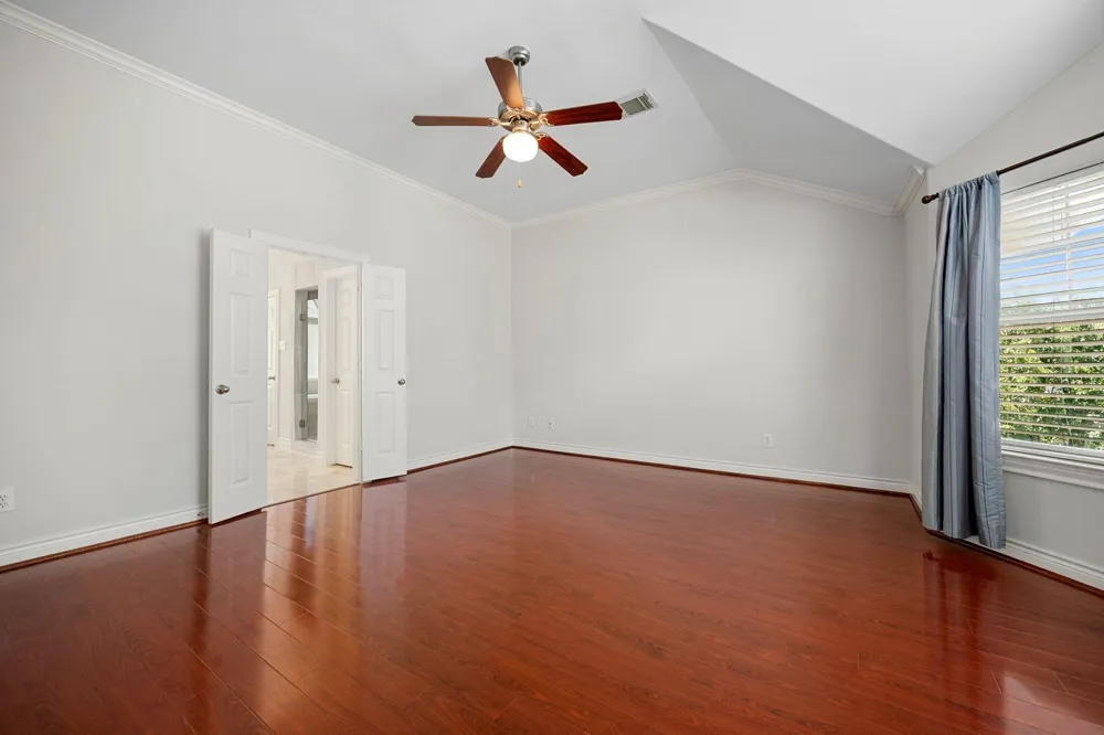 5723 Kansas Street Houston, TX 77007
