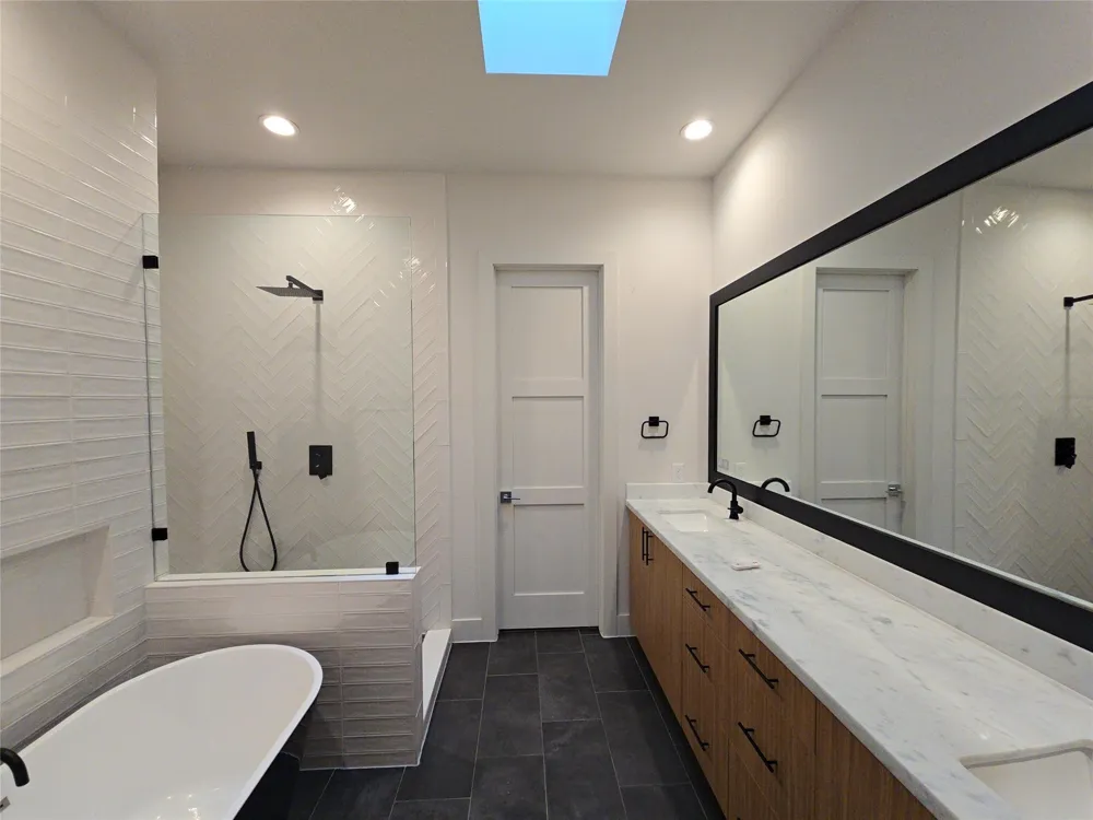 2414 Gray Street Houston, TX 77003