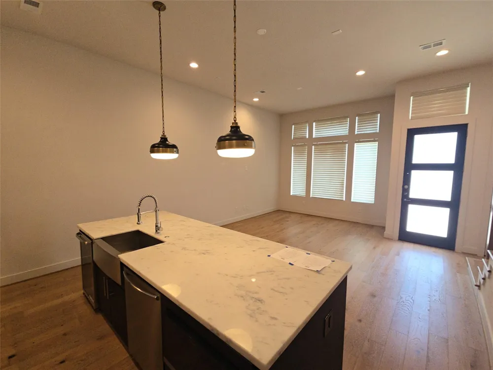 2414 Gray Street Houston, TX 77003