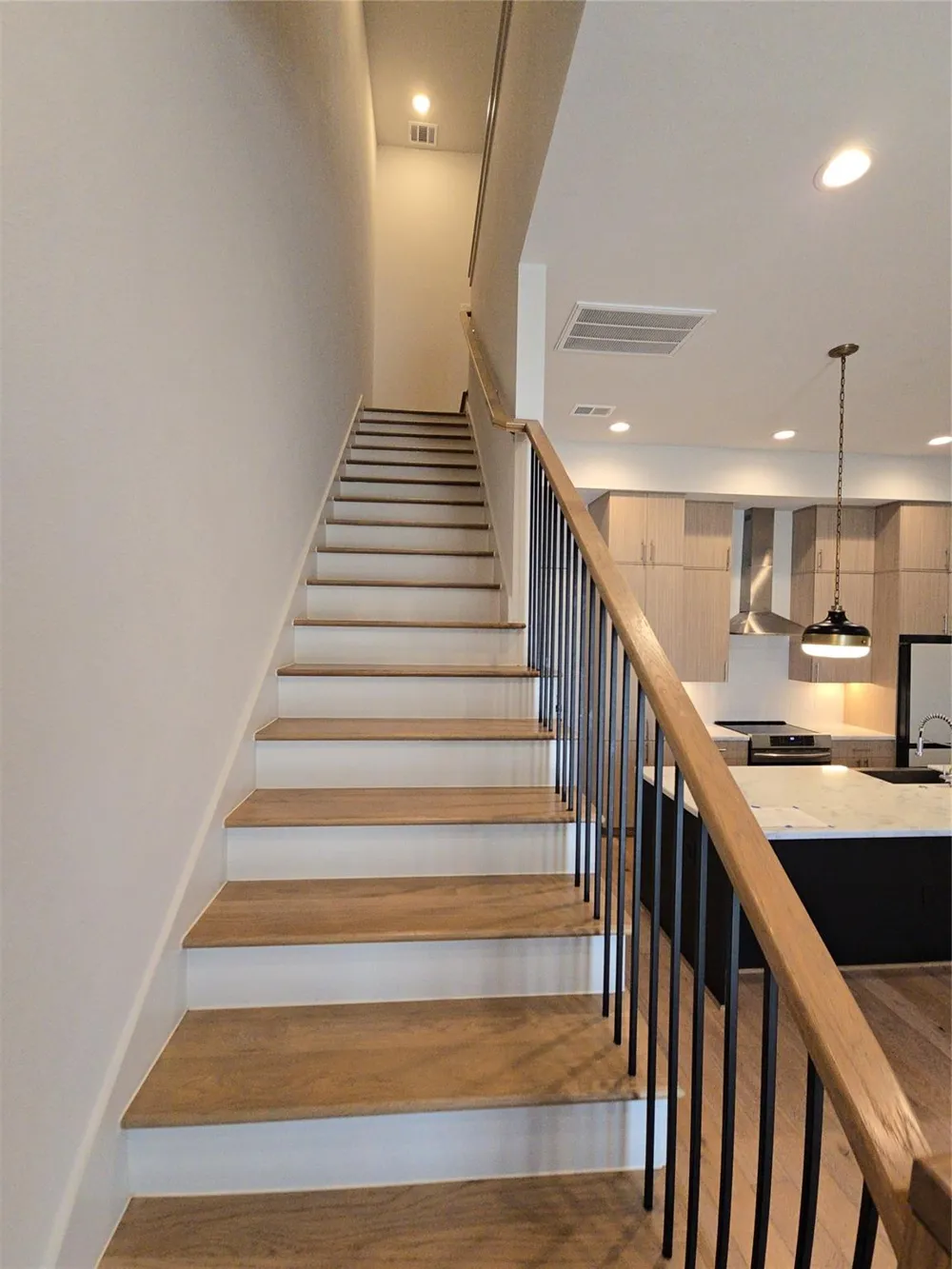 2414 Gray Street Houston, TX 77003
