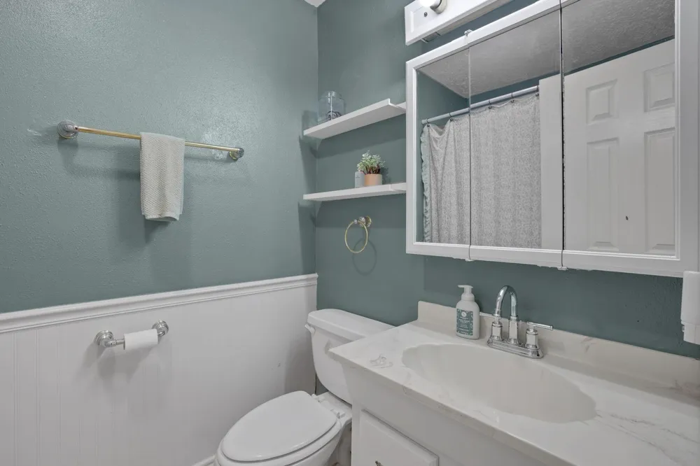 8515 Oakhaven Road La Porte, TX 77571