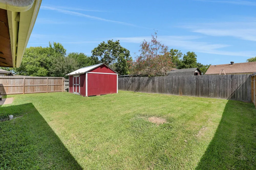 8515 Oakhaven Road La Porte, TX 77571