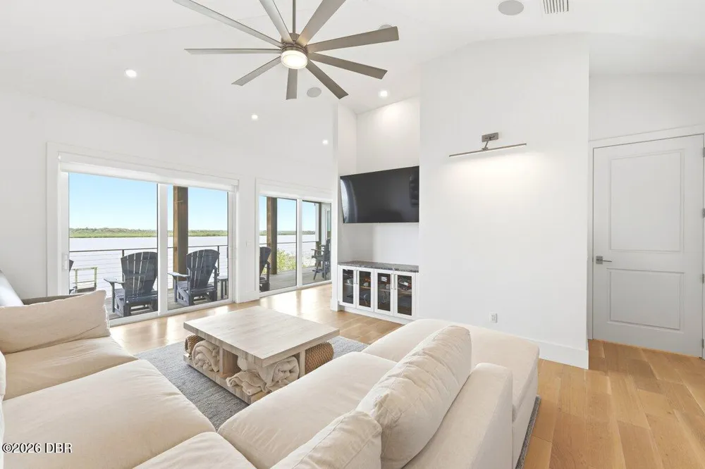 7050 Turtlemound Road New Smyrna Beach, FL 32169