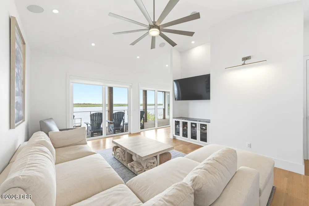 7050 Turtlemound Road New Smyrna Beach, FL 32169