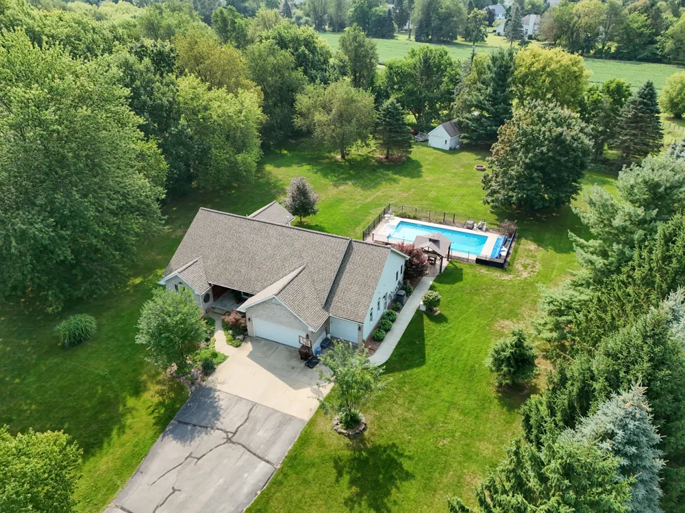 2276 White Pine Drive Williamston, MI 48895