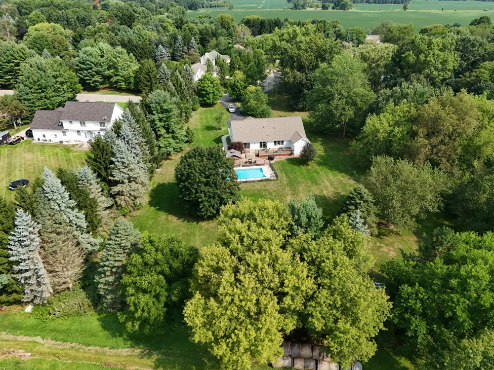 2276 White Pine Drive Williamston, MI 48895