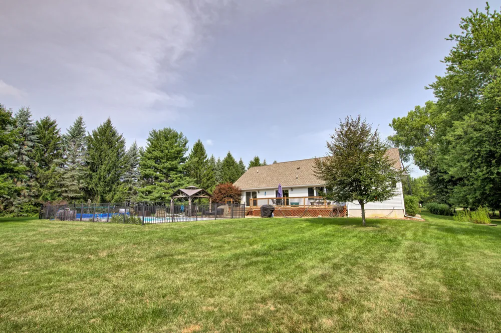 2276 White Pine Drive Williamston, MI 48895