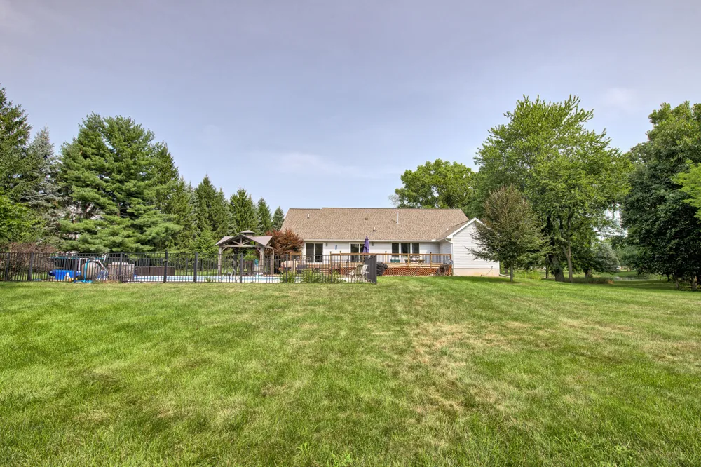 2276 White Pine Drive Williamston, MI 48895
