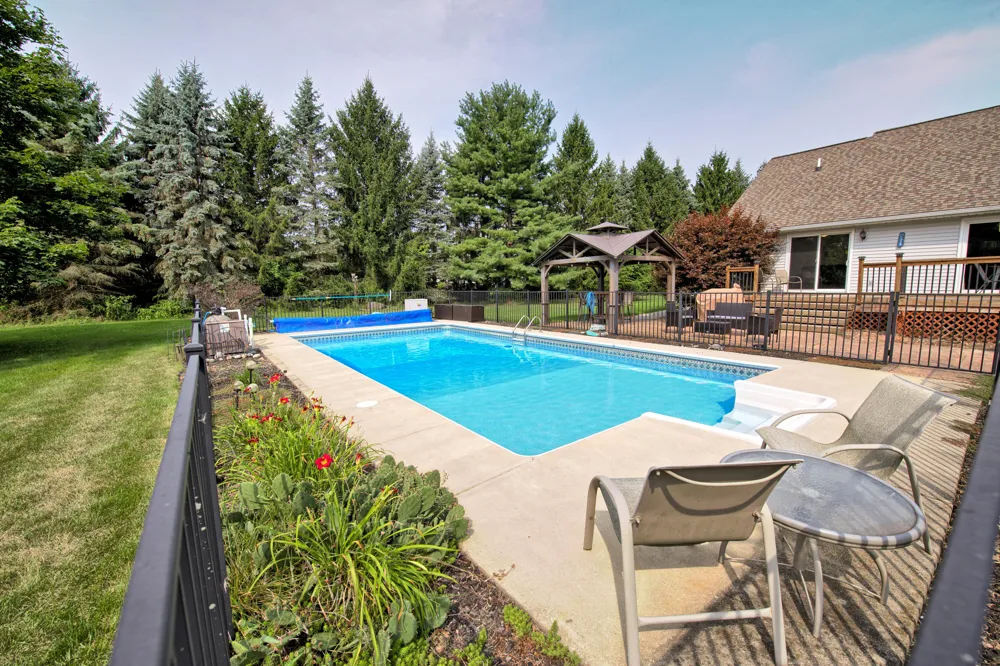 2276 White Pine Drive Williamston, MI 48895