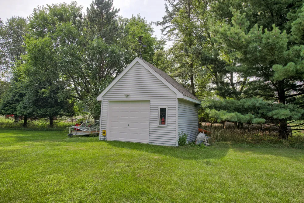2276 White Pine Drive Williamston, MI 48895