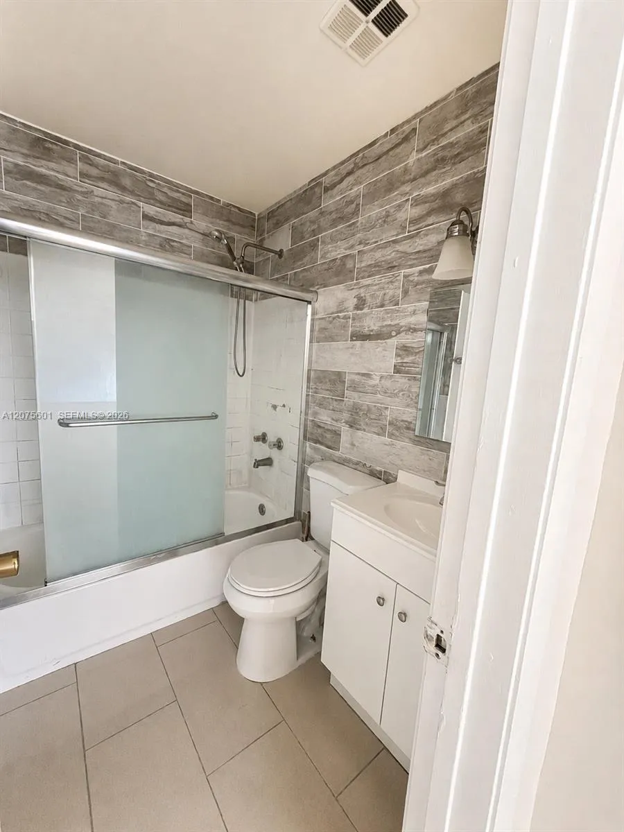 8480 SW 154th Cir Ct #924 Miami, FL 33193