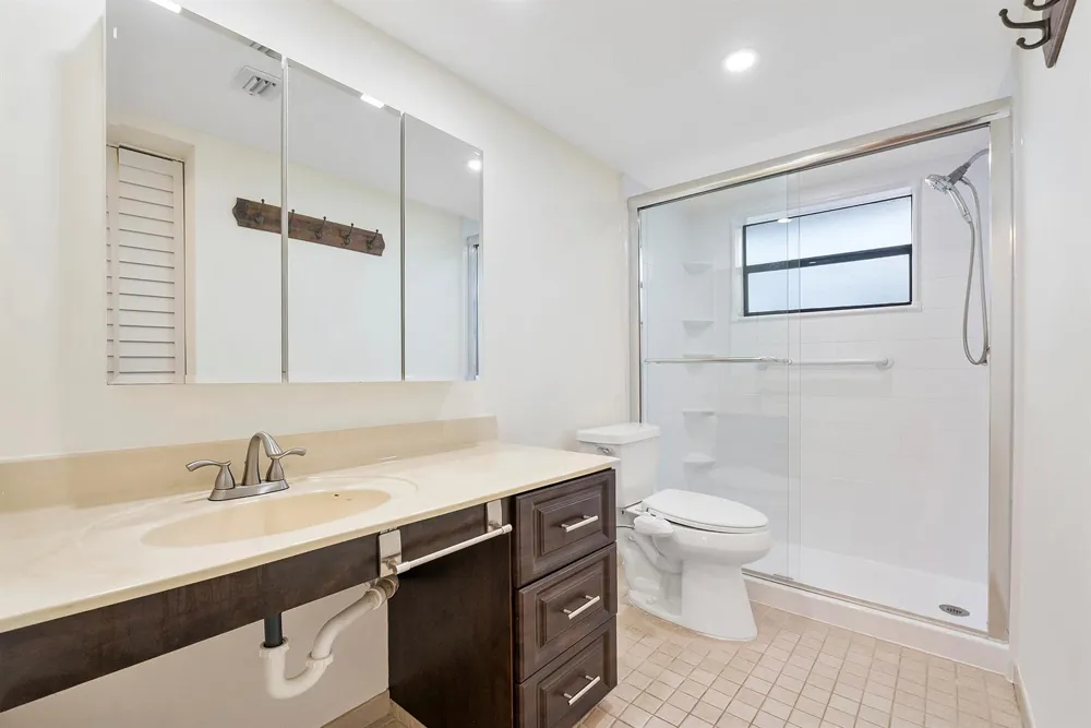 10444 NW 30TH COURT #307 Sunrise, FL 33322