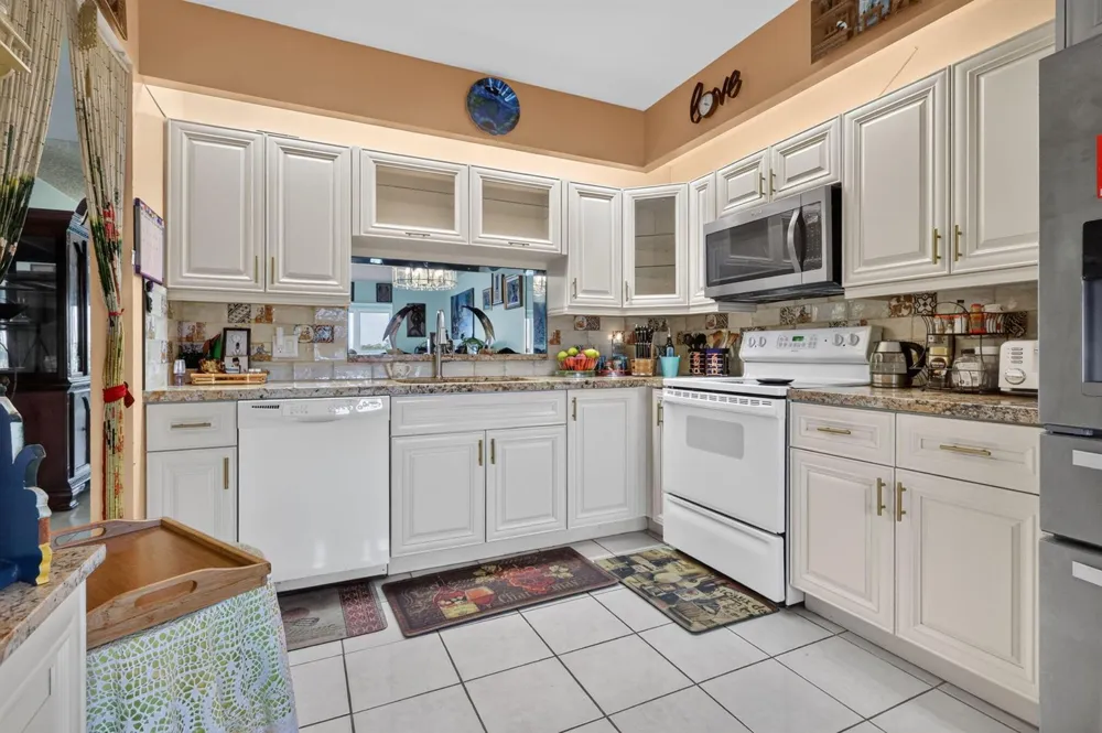 13001 SW 11TH COURT #405A Pembroke Pines, FL 33027
