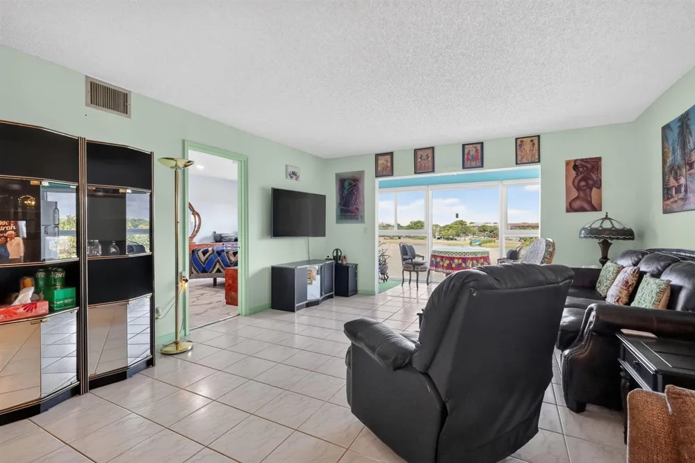 13001 SW 11TH COURT #405A Pembroke Pines, FL 33027